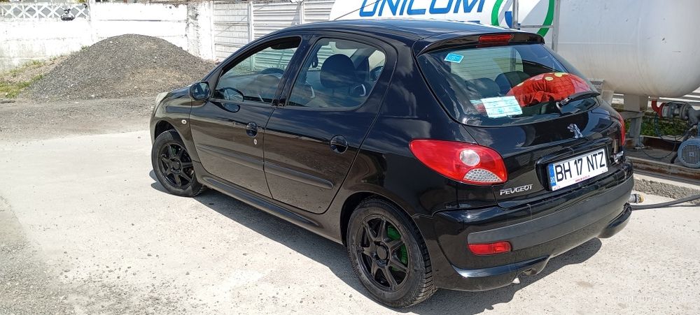 PEUGEOT Unknown Model 2012 — imagine 2