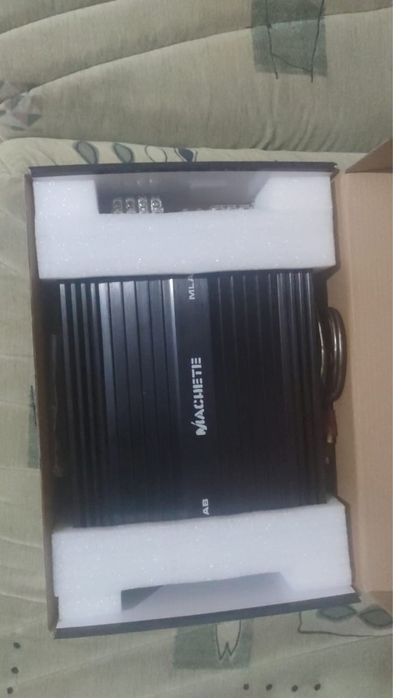 Уселитель автозвук DB MLA-4080