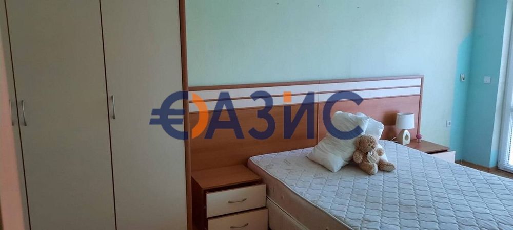 Осем двуетажни къщи в село Рогачево, Балчик, близо до Албена, площ на