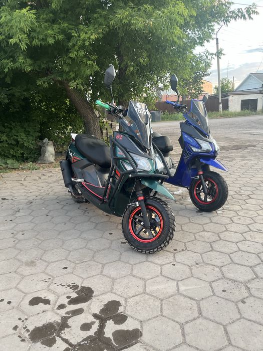 Скутер samyrai 180
