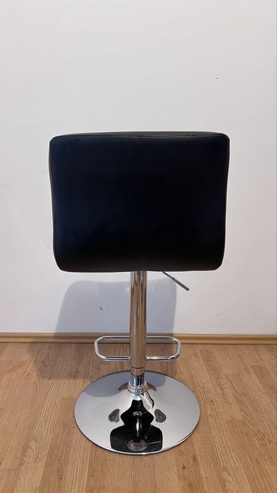 Scaun makeup / bar reglabil –– stare foarte bună 150lei/buc , 700lei/6buc