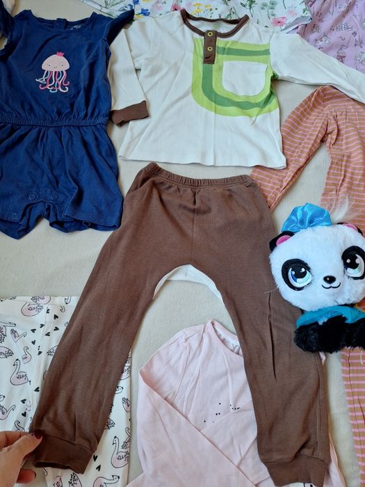 Лот от дрешки за малко момиченце , размер 18-24 м (92)