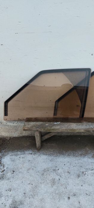 Продам стекла на ВАЗ боковые