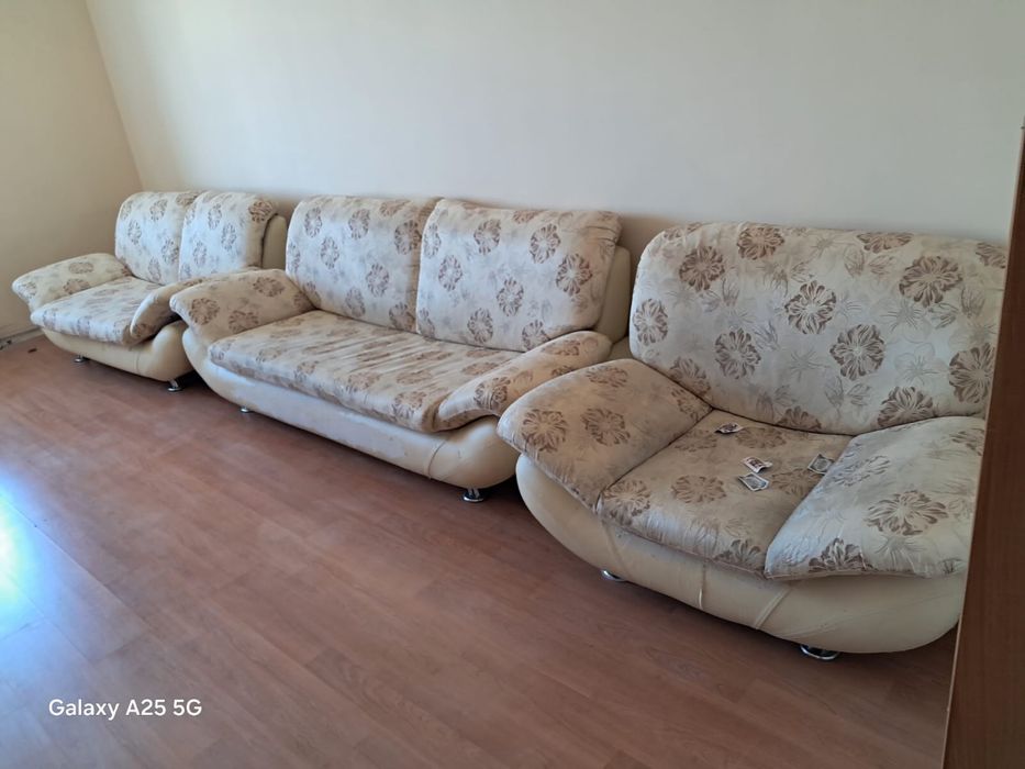 Продам уголок в г. Астана