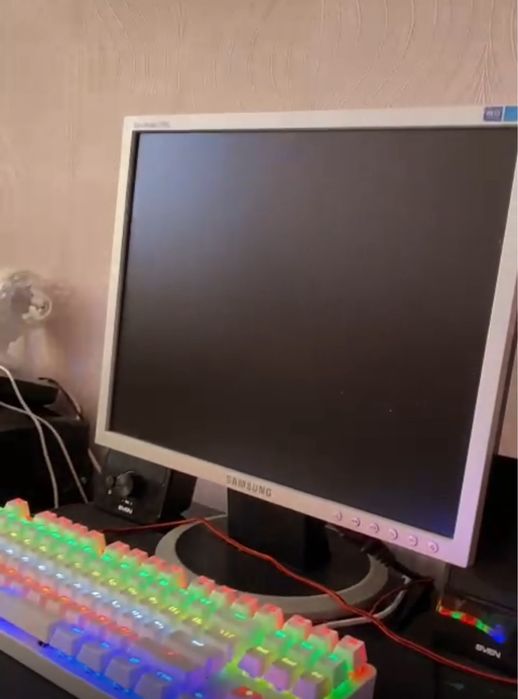 Монитор 27 дюймов