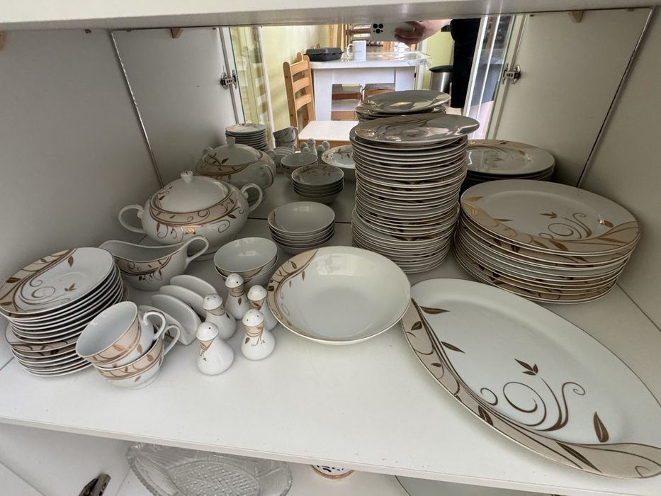 Соочно…Столово чайный сервиз