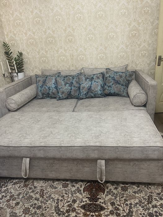 Диван для гостинной и спальни