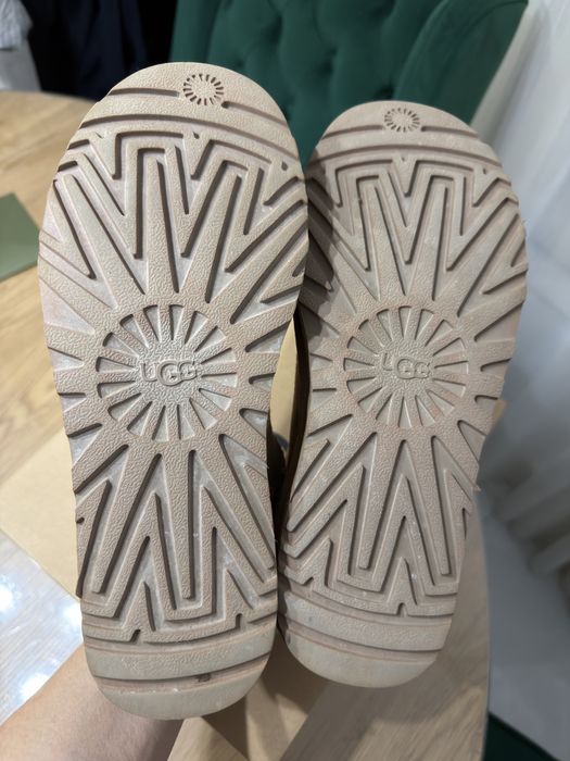 Ugg clasic ultra mini marimea 37