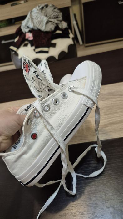 Tenesi Lee Cooper 37