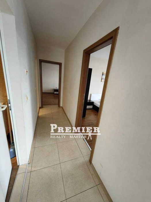 Тристаен апартамент в Ахелой, в комплекс на първа линия