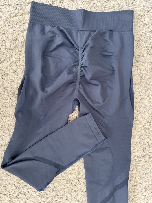 Нов клин от безшевна материя S размер