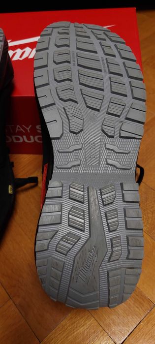 Работни Обувки MILWAUKEE, Flextred S3S 1L110133 ESD SC FO SR