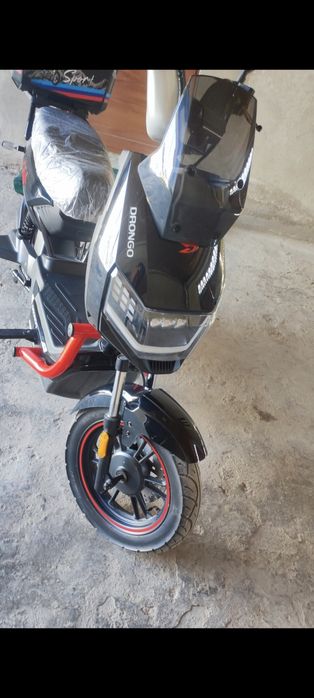 Qarshi skuter sotiladi