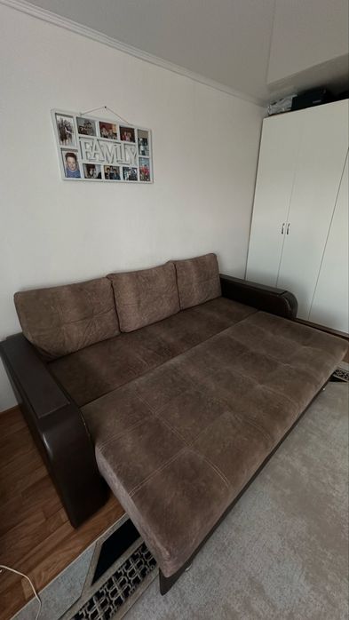 Продам диван.