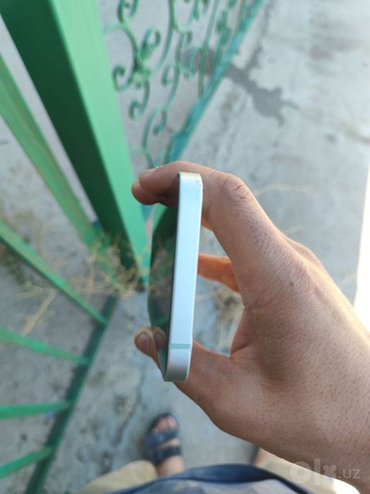 Iphone 12 LLA 256 gb 5g holati yaxahi