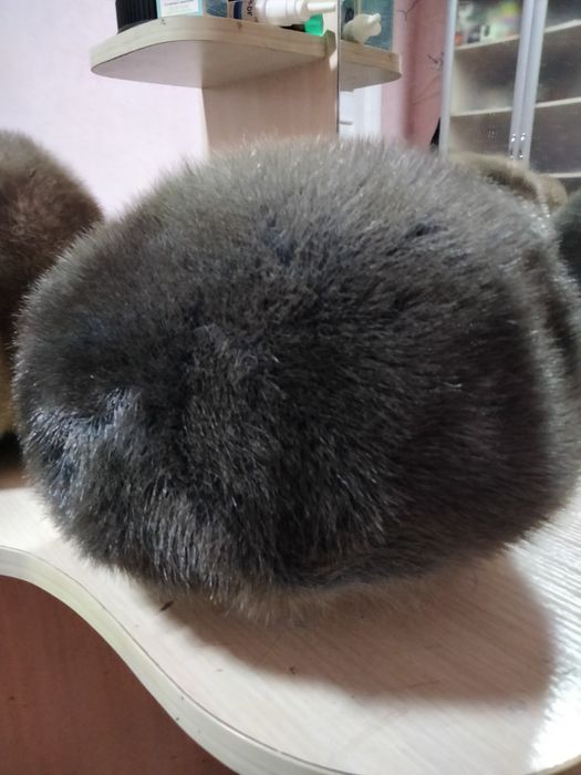 Берет норковый .