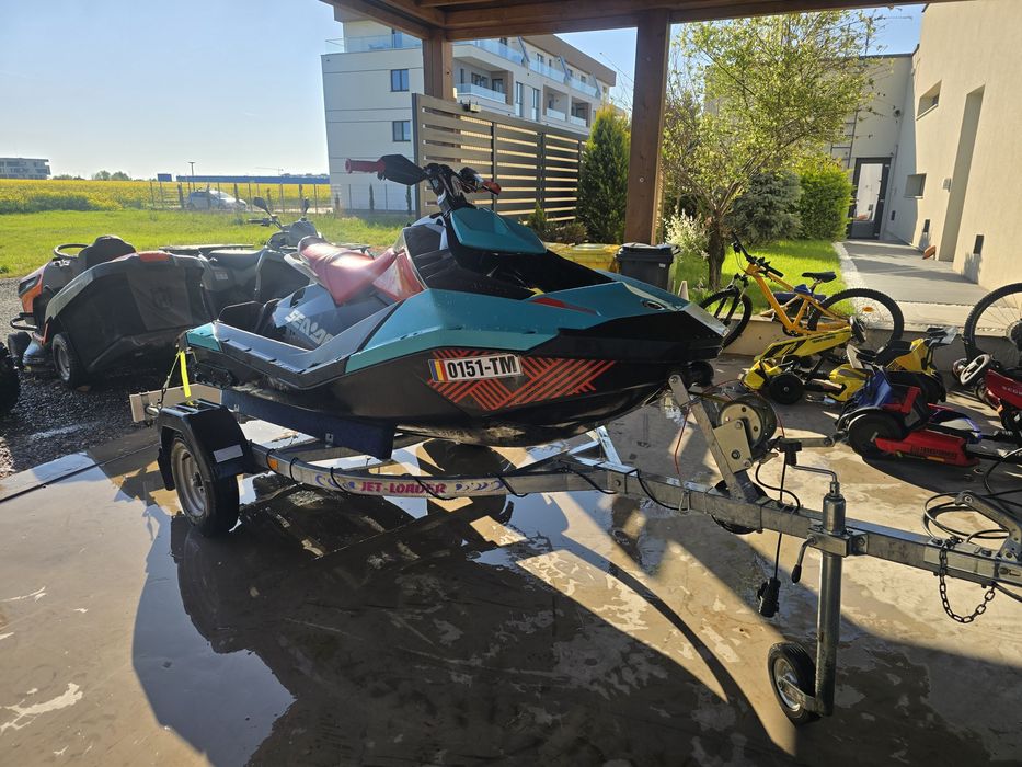 Skijet jetski sky jet sea doo spark trixx