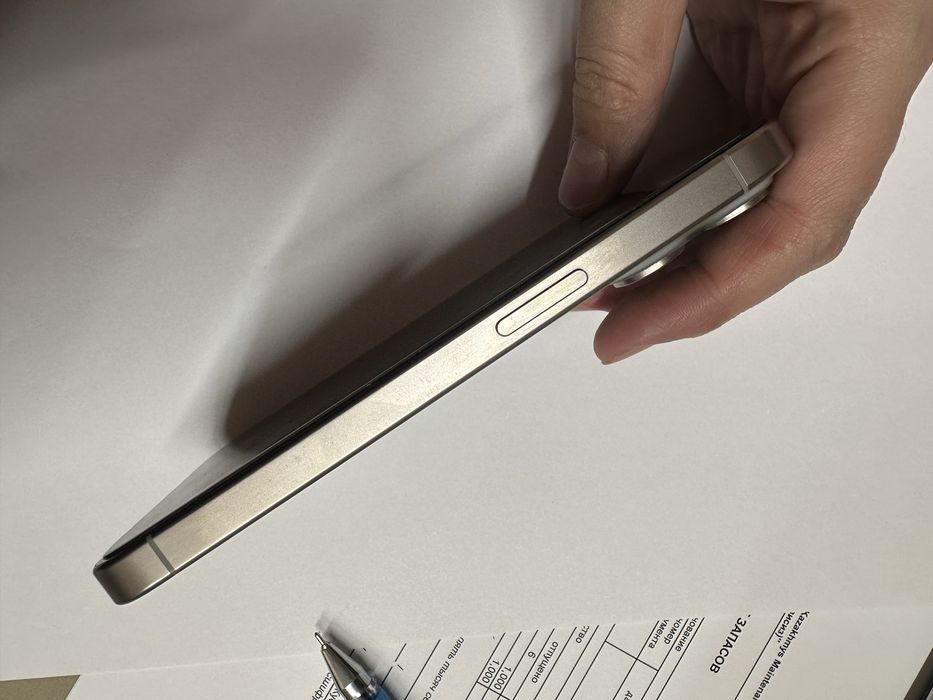 Продам Iphone 15 pro 1 tb