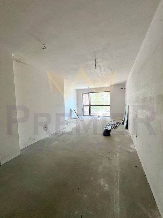 Продава се Четиристаен апартамент в Варна, Бриз - 144 кв.м за 2500 €/кв.м - Снимка #5