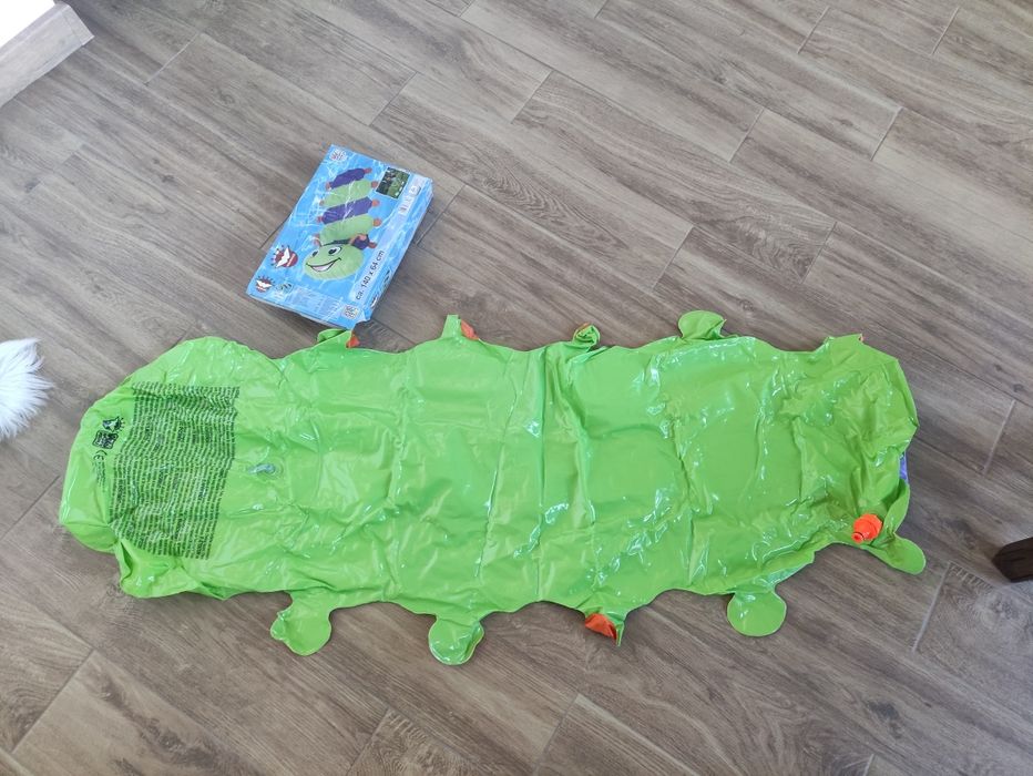 Забавление за двор