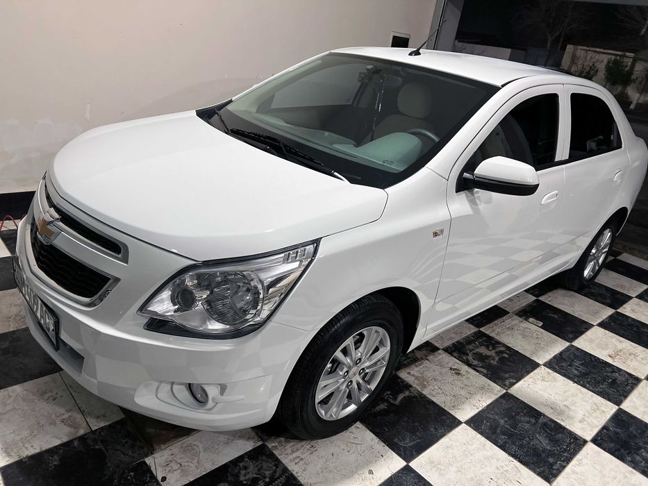 Cobalt  2023  White Full