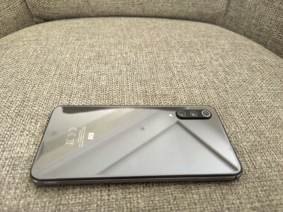 Prodayotsya xiomi 9 se 100$