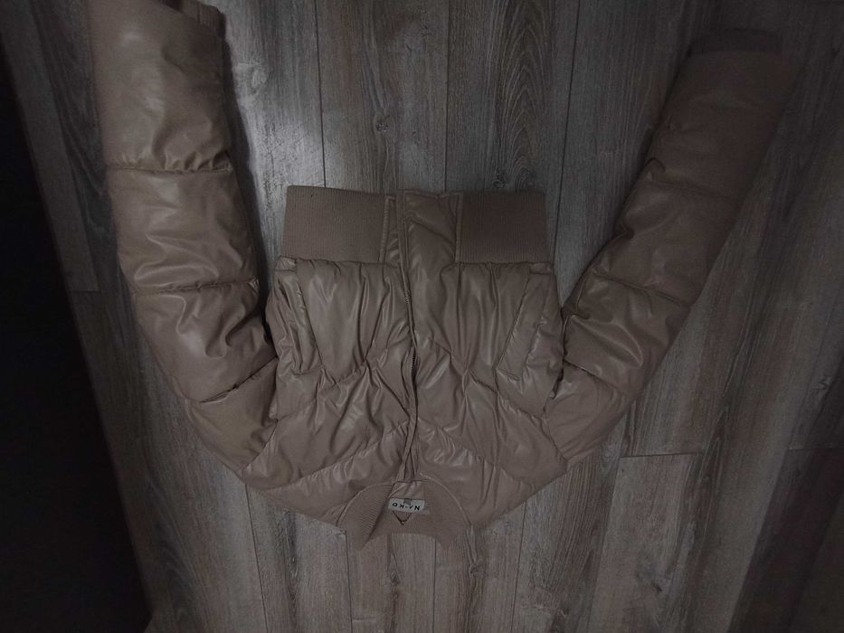 Бежово яке за зимата