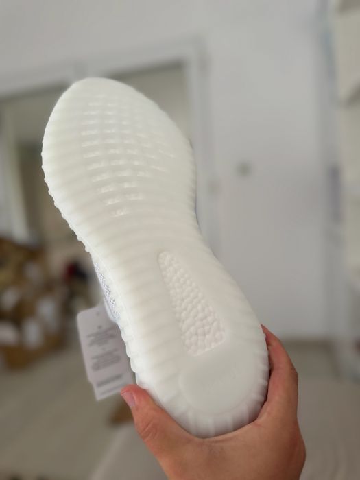 yeezy 350 blackreff diverse marimi