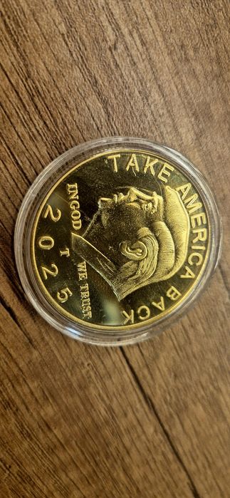 Уникална монета Тръмп 2025 + религиозна колекционерска монета – 50 лв.