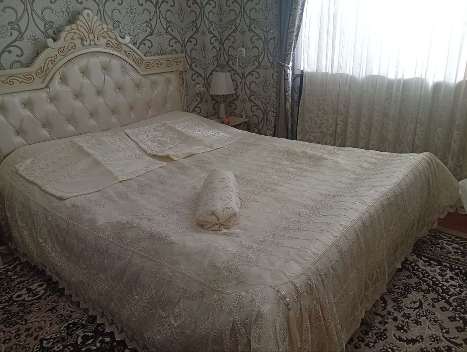 Pakrival qaymoq rangli dogʻ dugʻi yoʻq 2 marta sop qoʻyilgan yengidi
