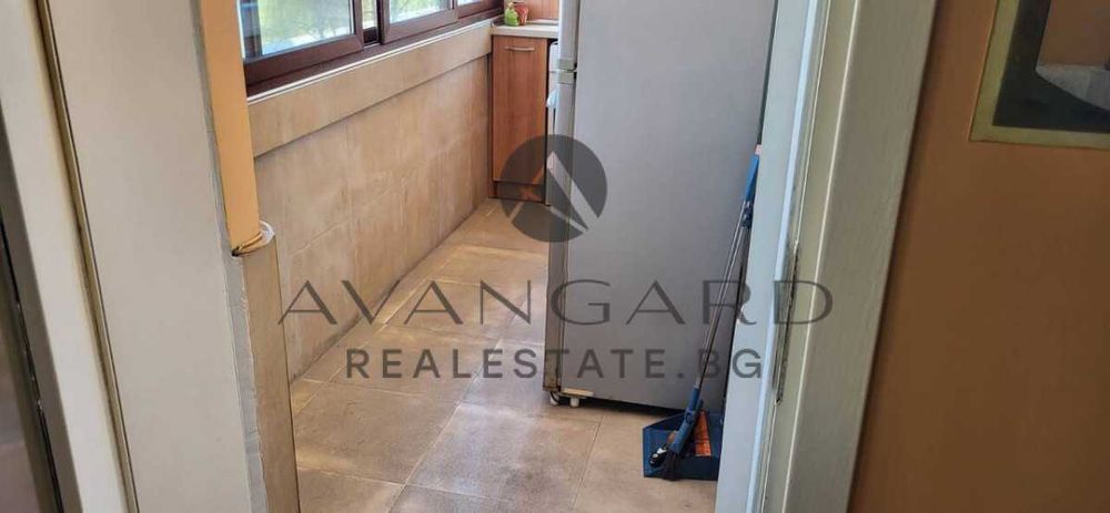 Продава се Тристаен апартамент в Пловдив, Център - 80 кв.м за 1496 €/кв.м - Снимка #7