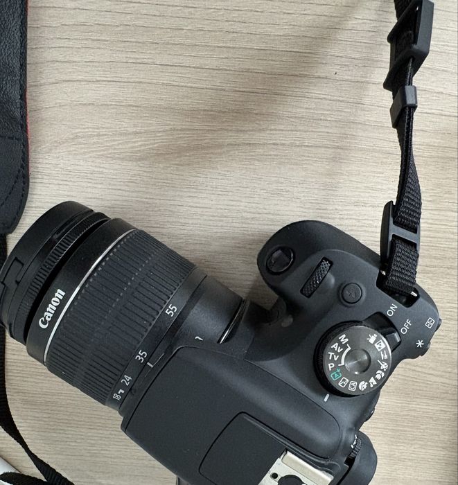 Фотоаппарат Canon EOS 2000D