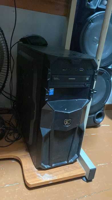 Продам компьютер в комплекте.