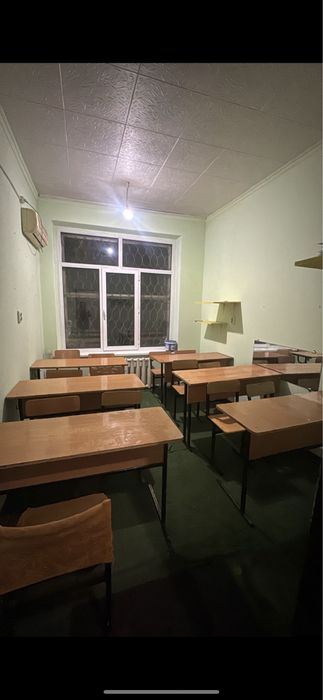 Срочно парта мен орындықтар  сатылады. Адрес: Ақсай-4,48.