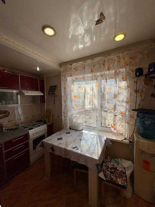 3 к.кв. в 8 мкр-не ДВД