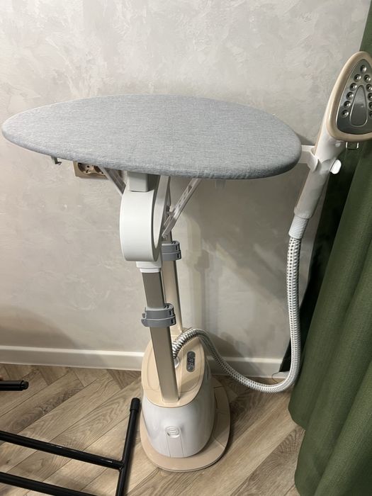 Утюг с гладильной доской