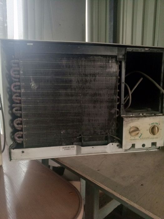 Продам два кондиционера.