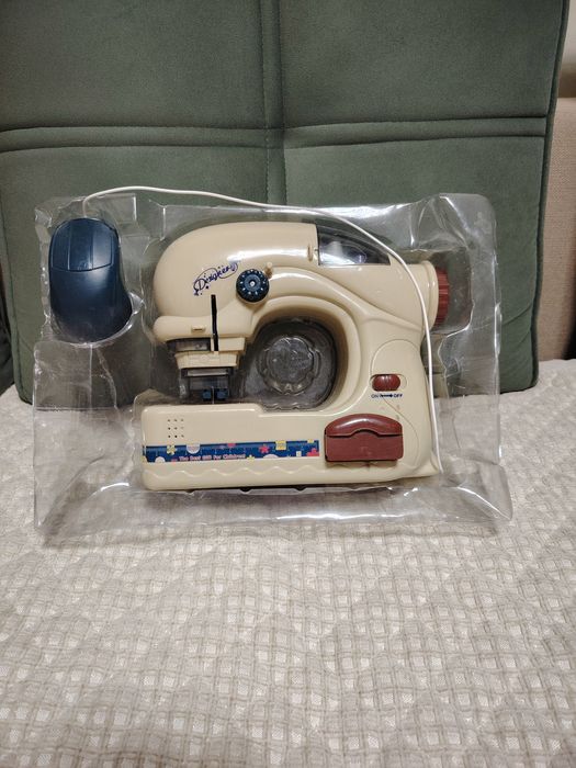 Игрушки машинки куклы посудка