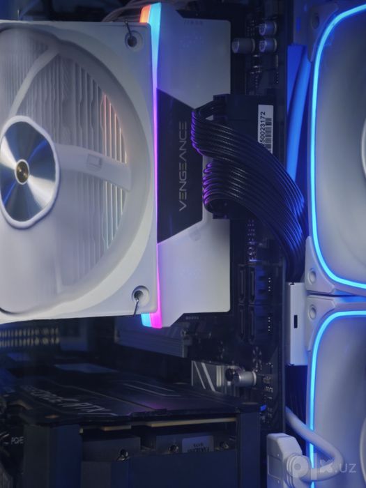 Игровой ПК Ryzen 7 7700 / RTX 3070 / 32GB DDR5 / Wi-Fi