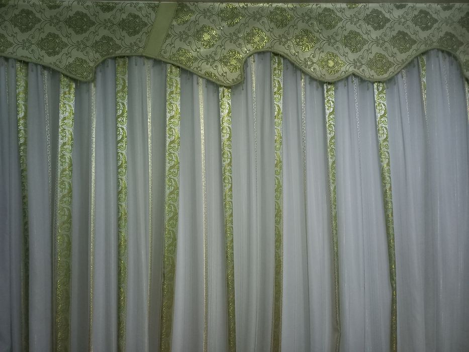 Парда тюли билан: 2та дераза ва 1та эшик