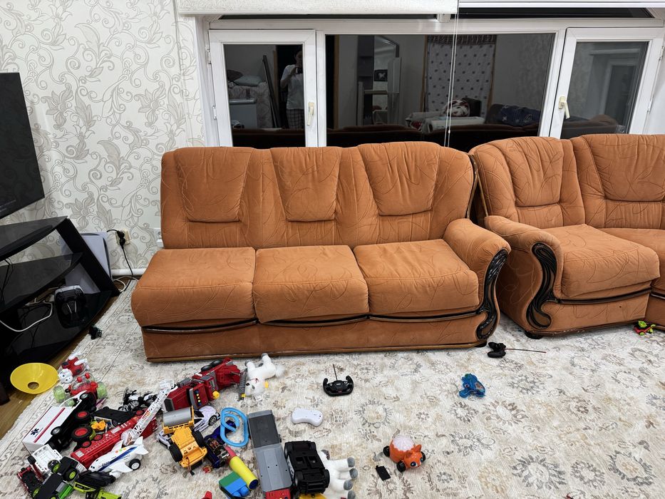 Продам угловой диван