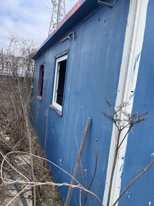 Vand baraca metalica .