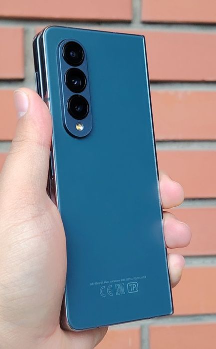 Samsung galaxy z fold 4