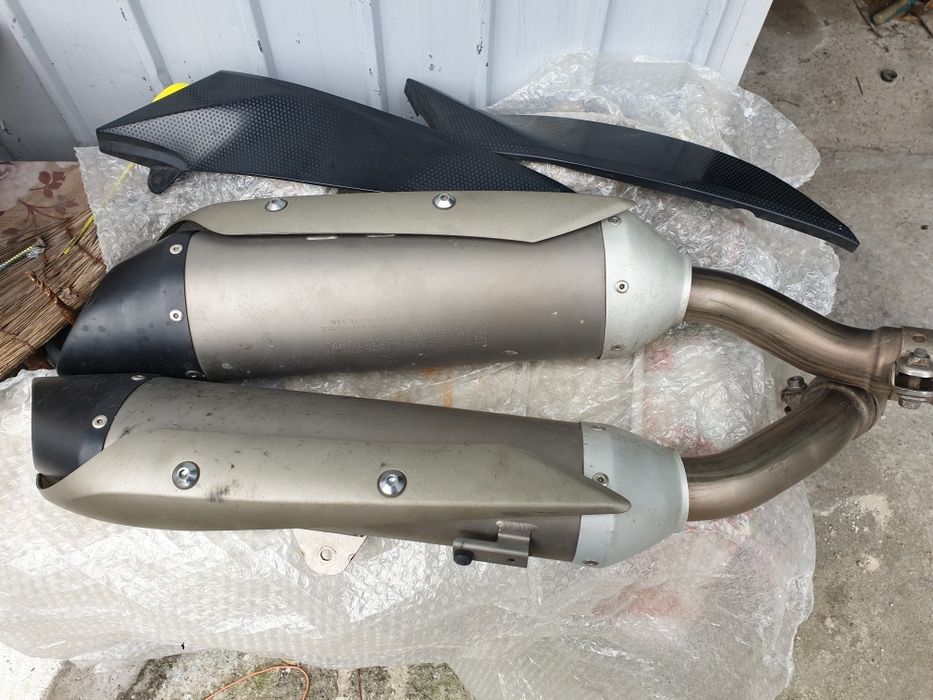 Bord yzf r1 ,radiator , tobe stock si evacuare mivv cbr 1000rr