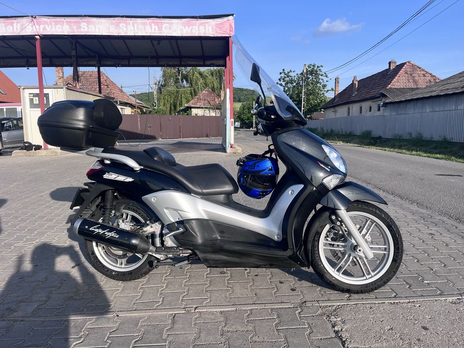 Maxi scuter Yamaha X City 250 chit polini