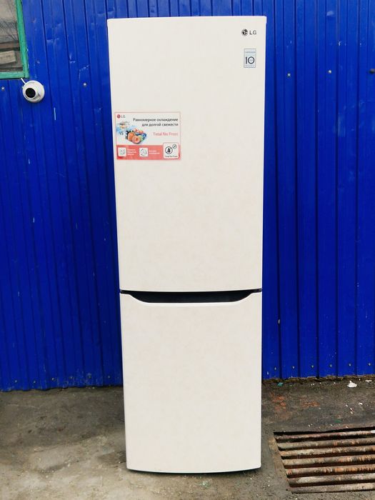Холодильник " LG "