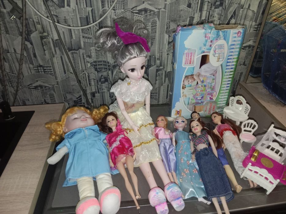 Продам все куколка и домик