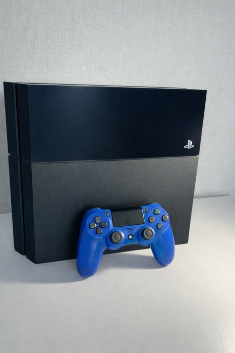 PlayStation 4 и 7 игр
