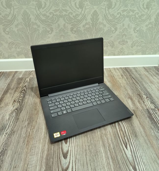 Новый мощный ноутбук Lenovo/AMD Athlon Gold 3150/SSD/Full HD/ОЗУ 8 Гб