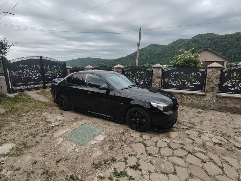 Bmwe60 M5 525D manuală